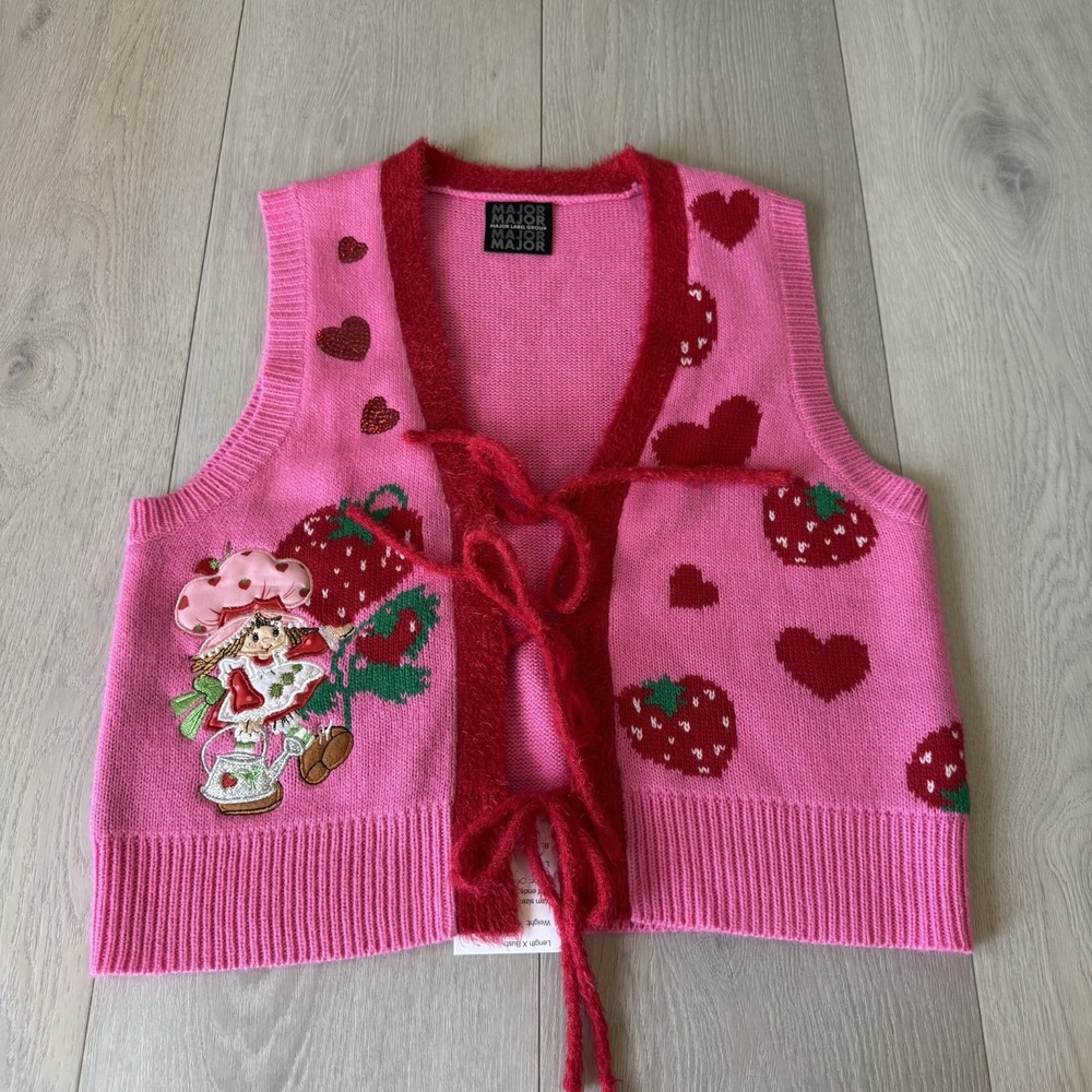 Major Label Group Sweater Vest Strawberry Shortcake Women's Size M Medium Y2K